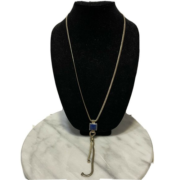 AVON SAQ MAJESTIC BEAUTY LONG GOLD TONE Flat CHAIN - Picture 1 of 10